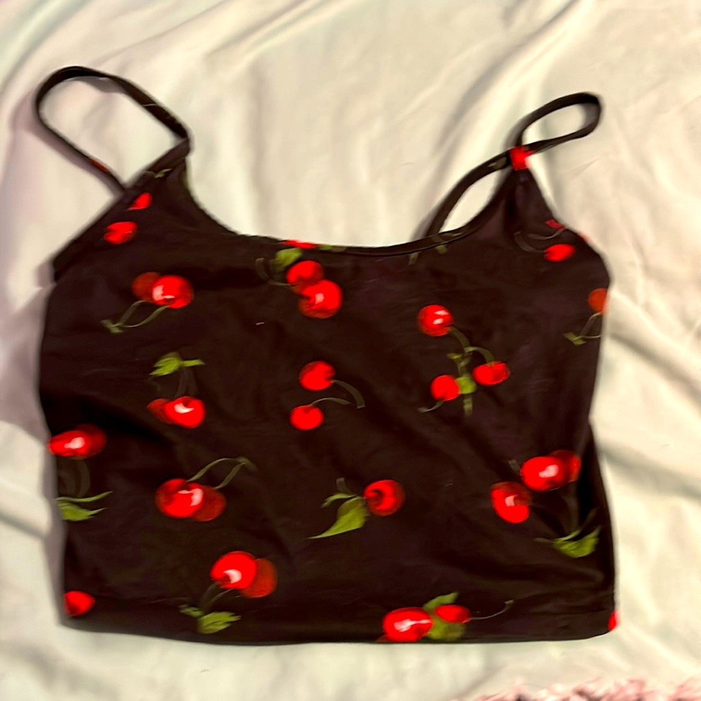 black and red crop top, xs, shein